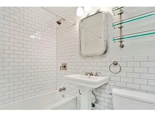 Rented by Mirador Real Estate | media 27