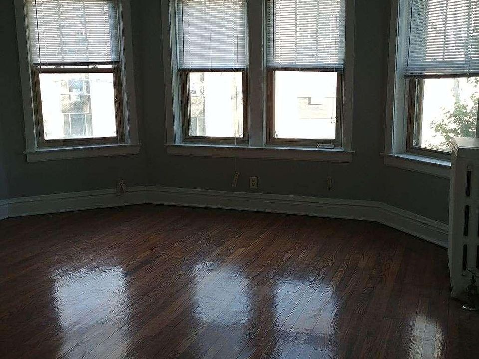 1st image of 1144 Pleasant St APT 2E