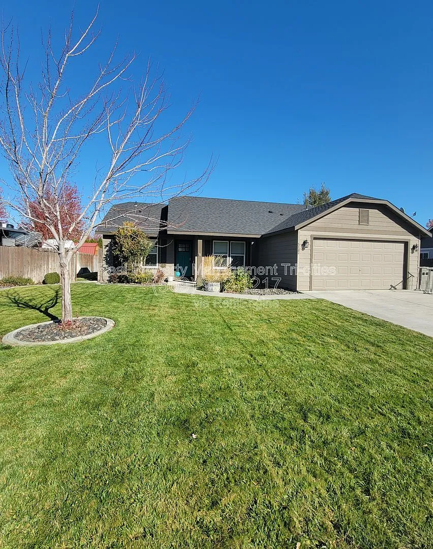4 bed, 2.0 bath, 1516 sqft, $2,295 — Photo 1