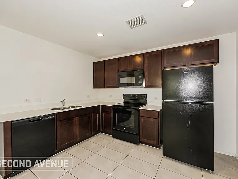 8732 Texas Risinger Dr — Photo 3