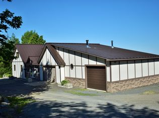 28 Valley View Ln, Saint Albans, ME 04971