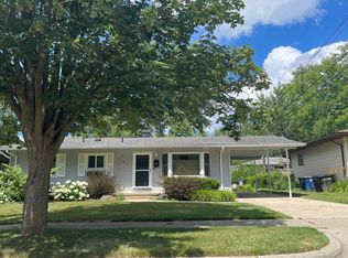 2240 N Circle Dr, Ann Arbor, MI