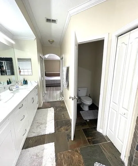 236 Arbor Woods Cir — Photo 38