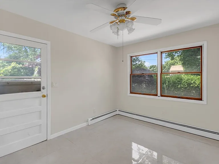 8 Fern Dr — Photo 8