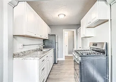 807 Clara Ave — Photo 6