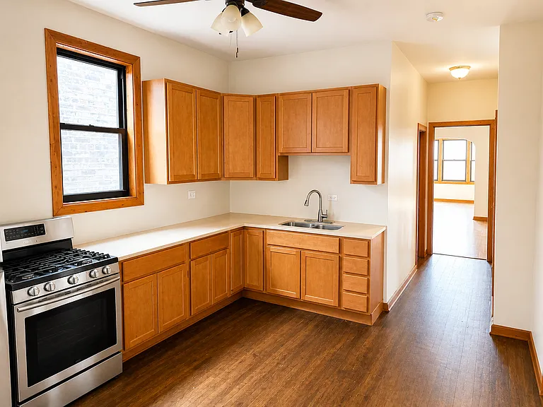 2825 N Milwaukee Ave #1 — Photo 5