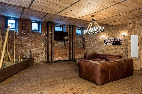 Rented by Nooklyn NYC LLC | media 29