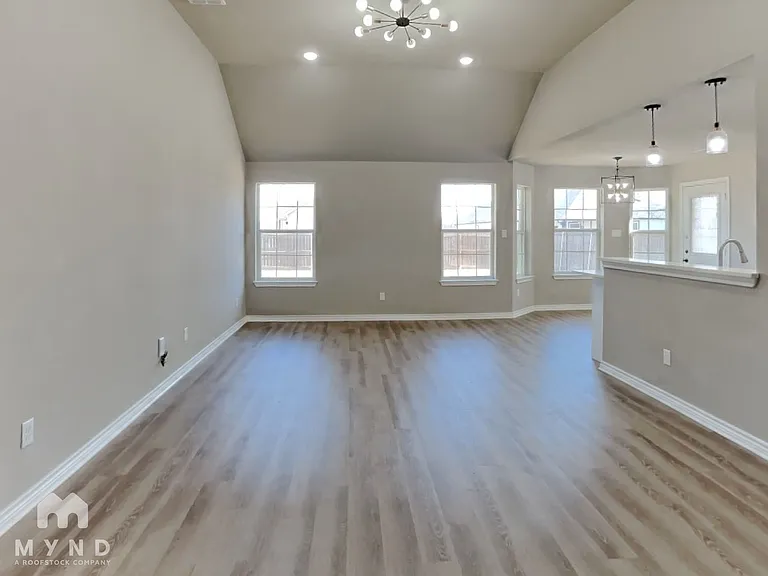 5401 Ashworth Ct — Photo 6