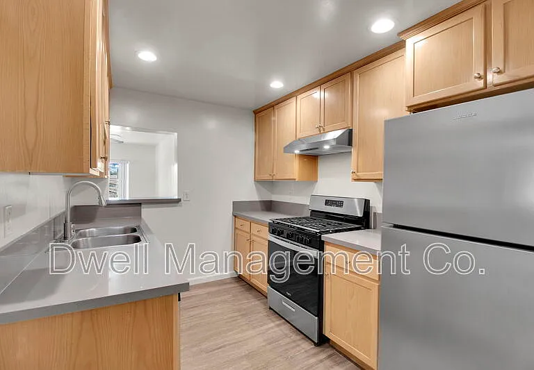 9105 Rosedale Dr — Photo 5