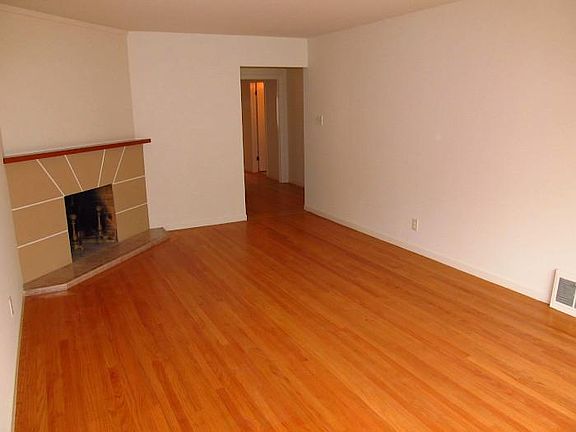 5th image of 537 Hill St
