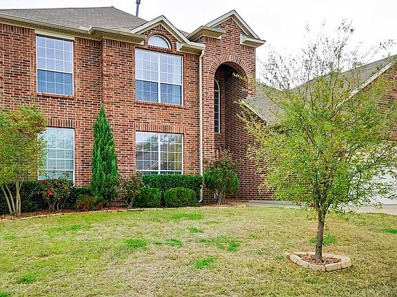 3rd image of 1635 Skyview Dr