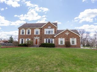 2307 Hanscom Ct, Schaumburg, IL 60193