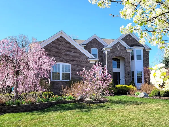 49201 Hidden Ridge Dr #4, Northville, MI 48168