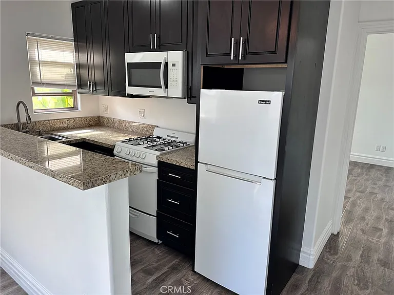 1265 S Cloverdale Ave #1/2 — Photo 5
