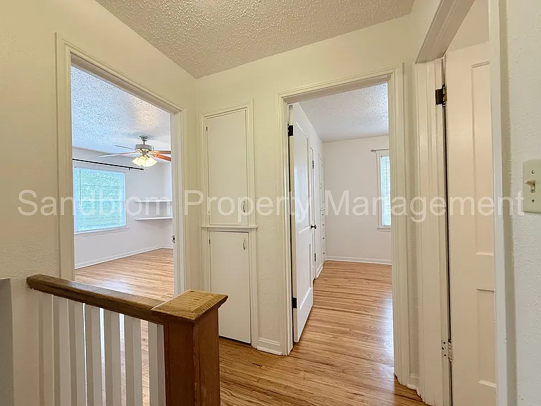 1135 E 37th St S — Photo 12