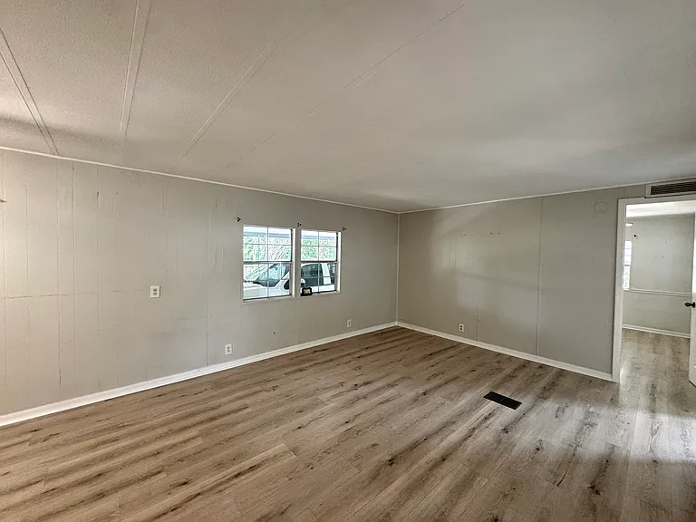 4152 Richmond Ave — Photo 17
