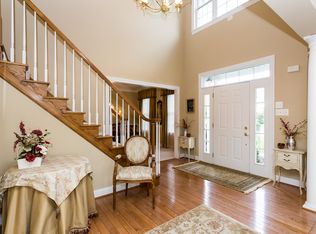 221 Ivystone Dr, Downingtown, PA 19335