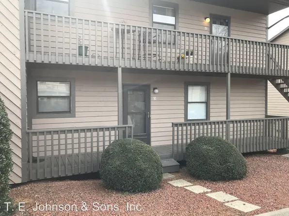 230 B Vista Cir, Winston Salem, NC 27106