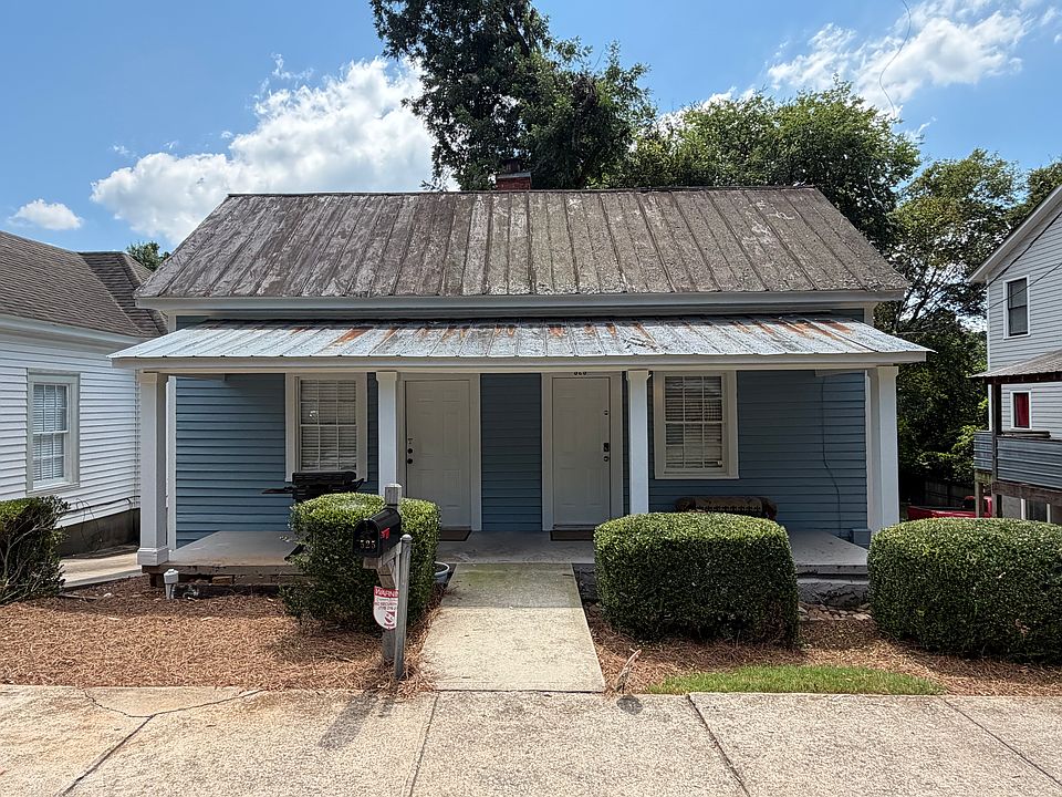 1st image of 525 Reese St