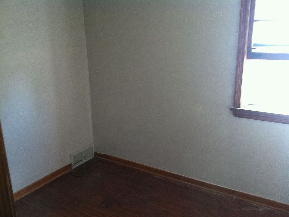 1st image of 12 Kirby Ave