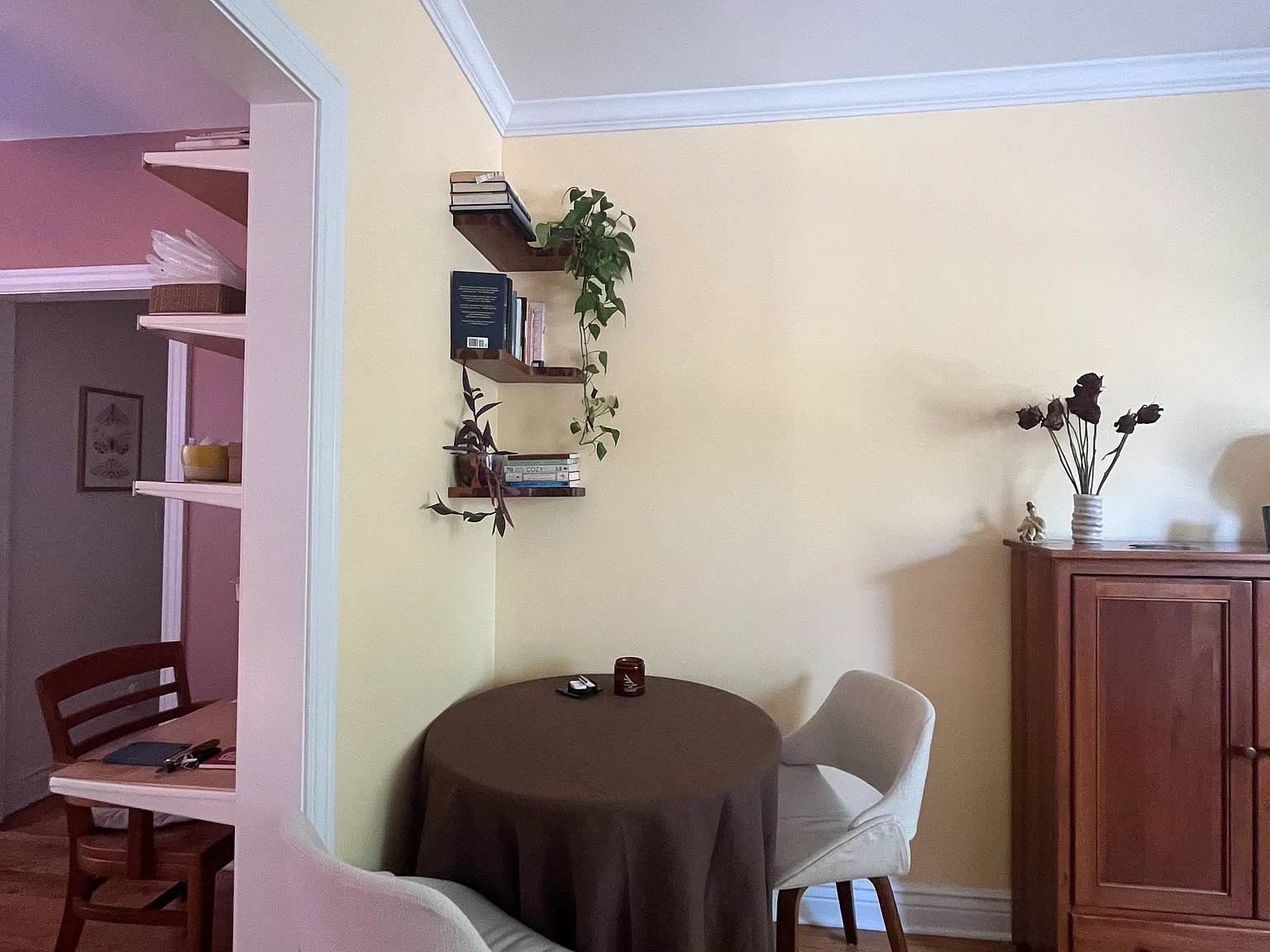2153 W McLean Ave — Photo 2