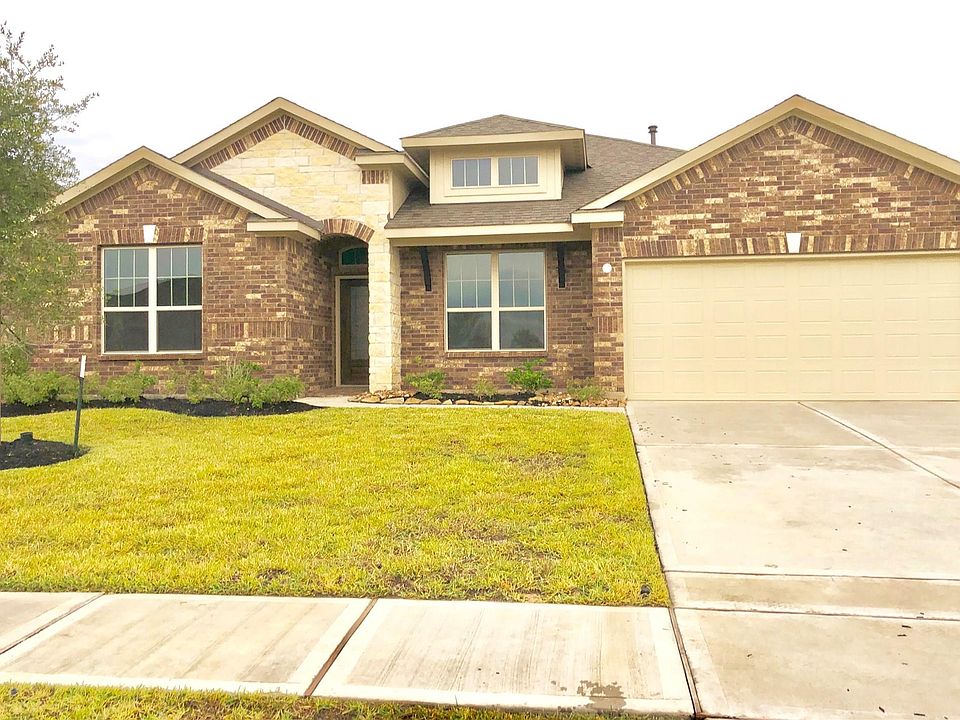1st image of 4814 Vergano Villa Dr