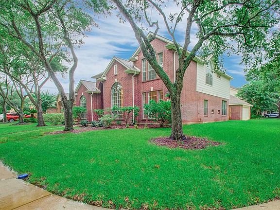 2nd image of 4102 Amber Trace Ct