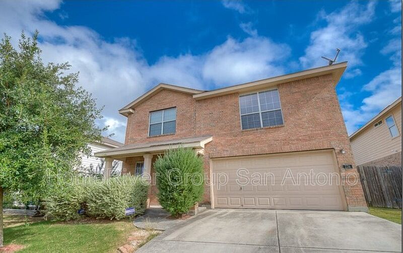 1st image of 226 Crane Crest Dr
