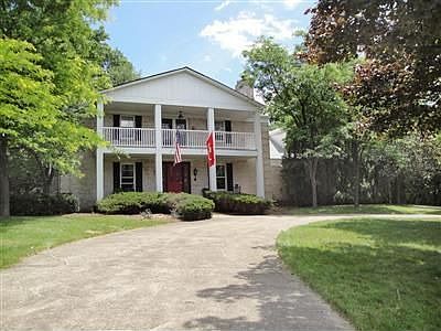 2nd image of 6131 Saint Andrews Dr