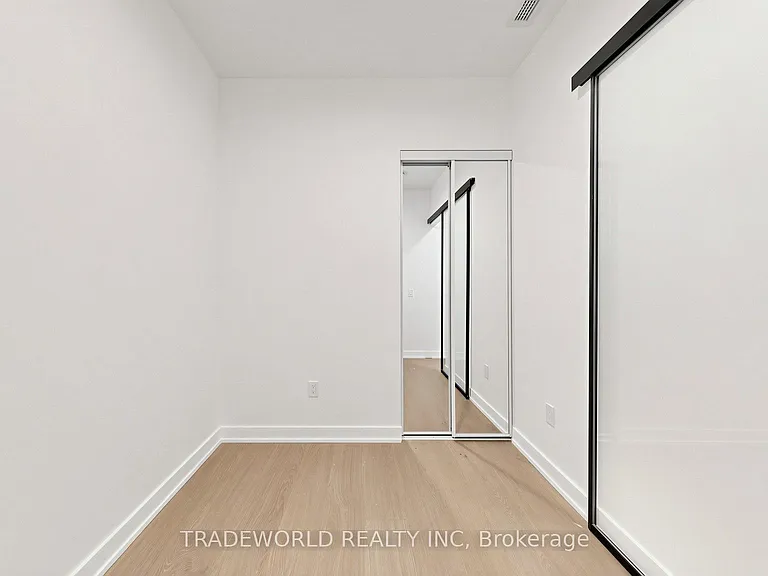 91 Montclair Ave #707 — Photo 22