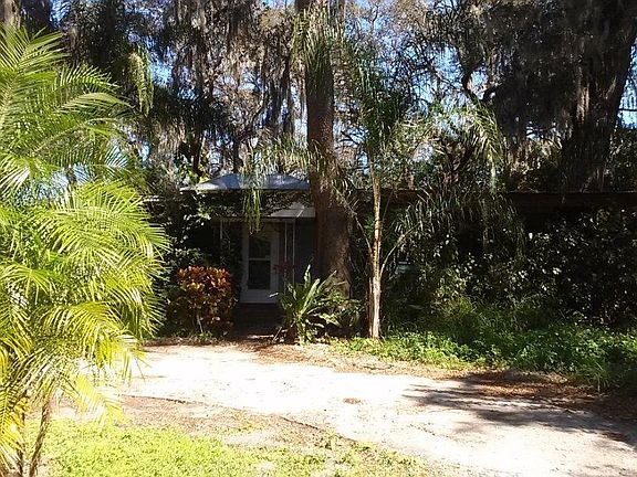 3rd image of 701 Lake Hiawassee Dr