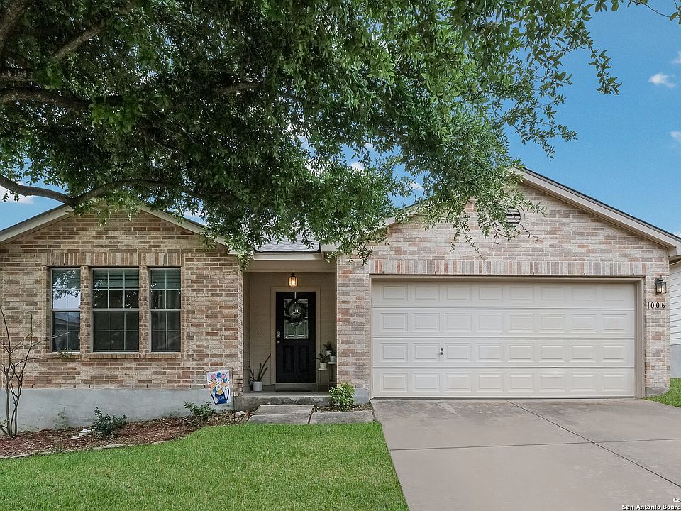 1st image of 1006 Magnolia Bend