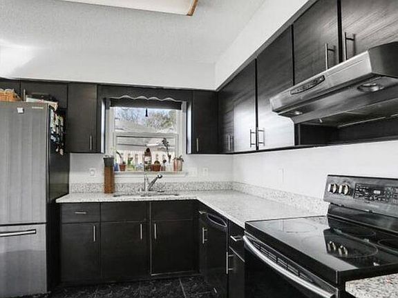 2nd image of 10139 Geni Hill Cir N