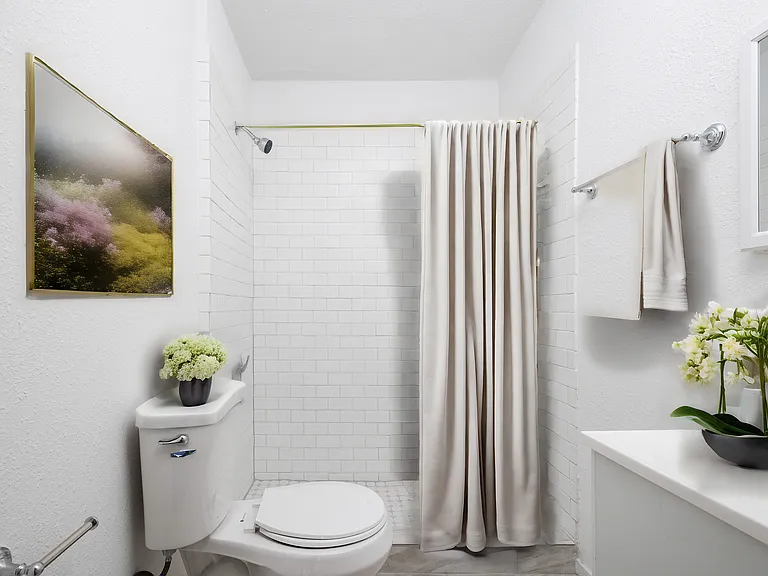 1217 N Mesa St — Photo 9