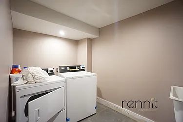 Rented by Rennit Inc.