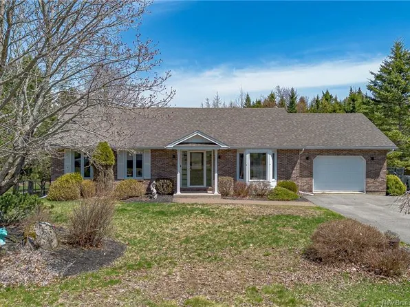 71 Peat Dr, Quispamsis, NB E2E 4X8