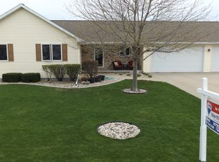 W5563 Mutzy Way, APPLETON, WI 54915