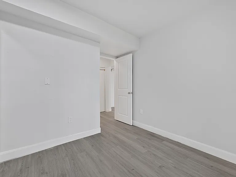 65 Thorncliffe Park Dr #2108 — Photo 16