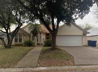 1217 Saint Patrick Dr, Laredo, TX 78045