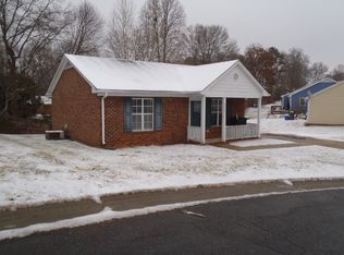 2240 Pineknoll Ter, Burlington, NC 27217