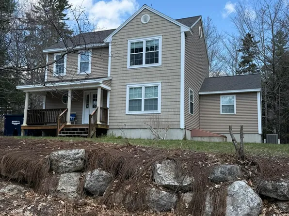 18 Rockwood Way, Naples, ME 04055