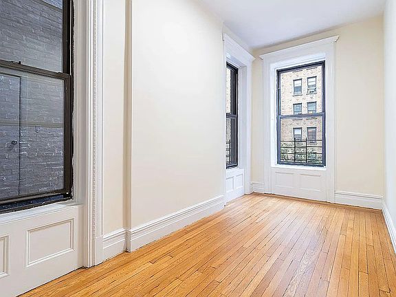 4th image of 1428 Lexington Ave APT 2A