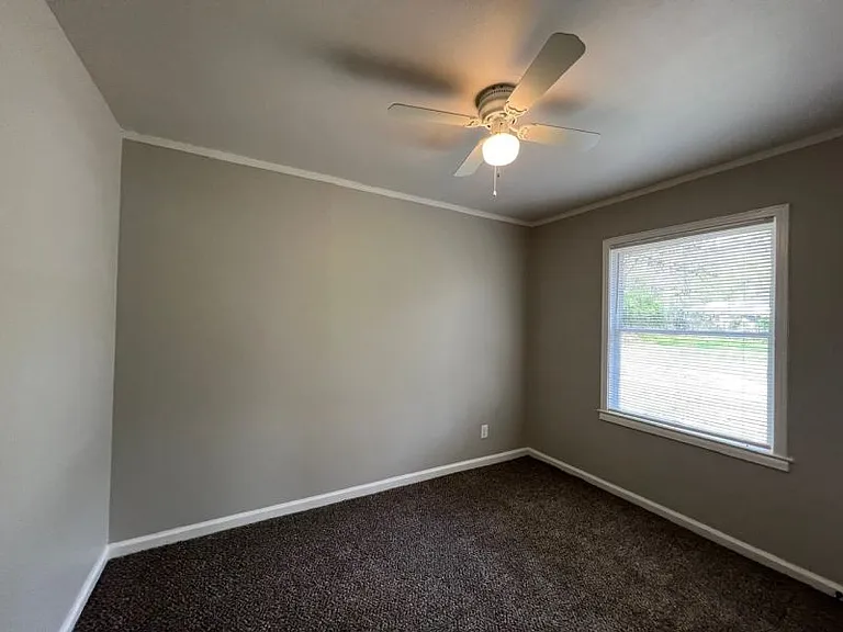 1350 Frayser Blvd — Photo 2