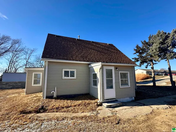 3500 1st St, Sioux City, IA 51105