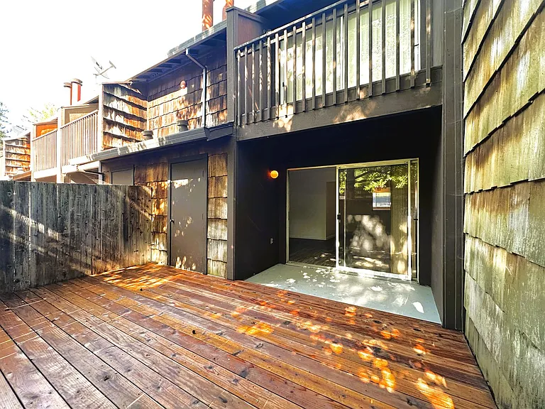 1358 Parkway Dr — Photo 19