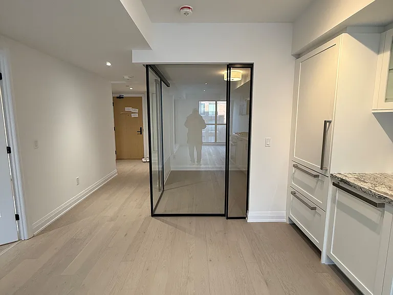 505 Glencairn Ave #308 — Photo 7
