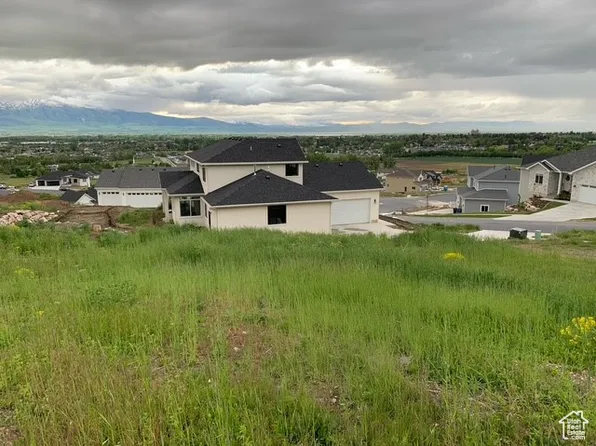 693 E Spring Creek Pkwy, Providence, UT 84332