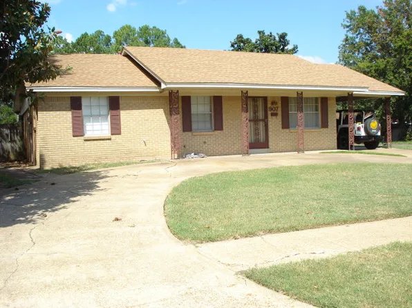 907 Dover Rd, West Memphis, AR 72301