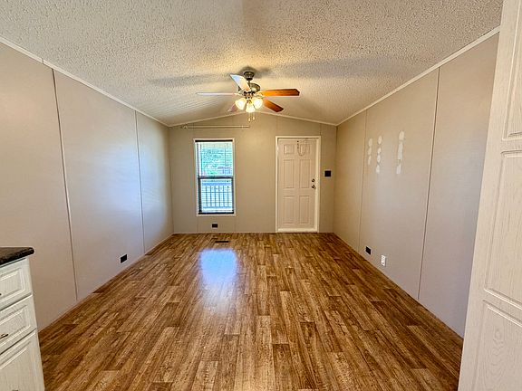 4th image of 18B Joyce Dr