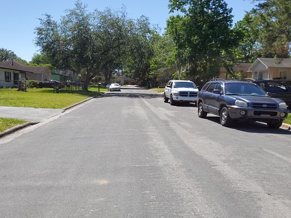 5th image of 1811 SE 14th Ave